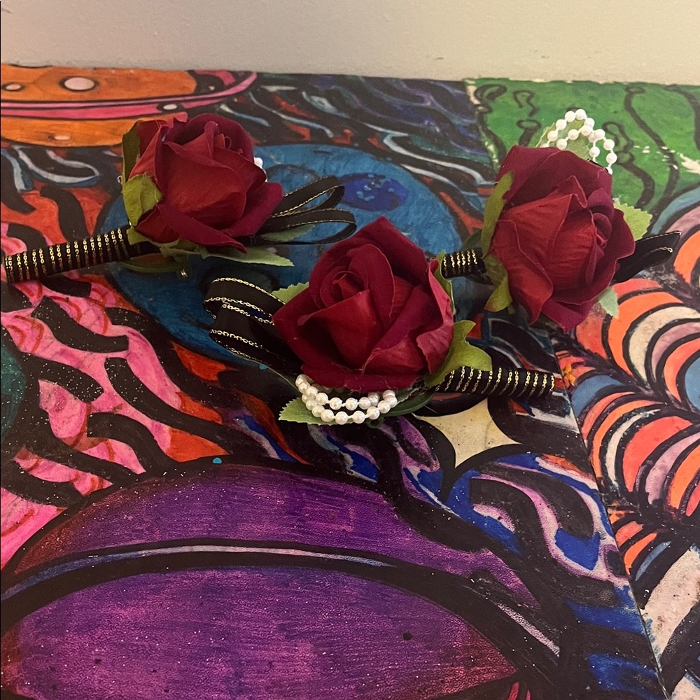 Red Rose lapel pin with Pearls